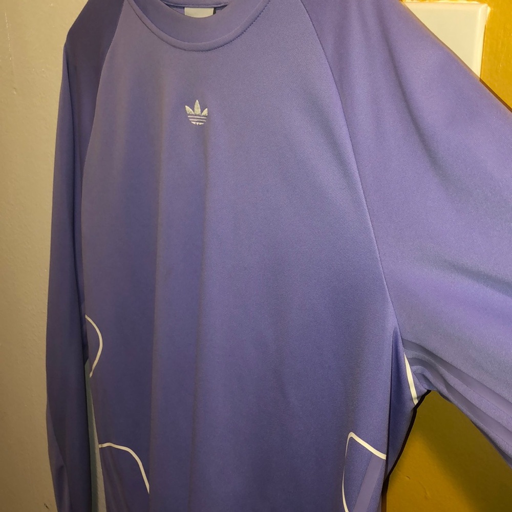 Sweater - Picture 2 of 4